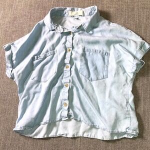 Thread & Supply Cropped Shirt Womens Medium Light Blue Cuffed Sleeve Button Up